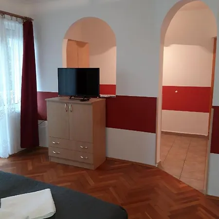 Daire Attila Vendeghaz *