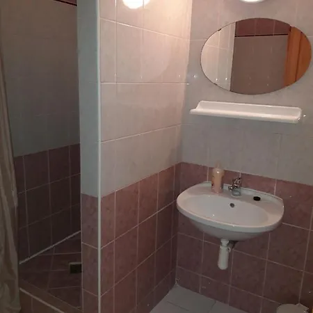 アパート Attila Vendeghaz *