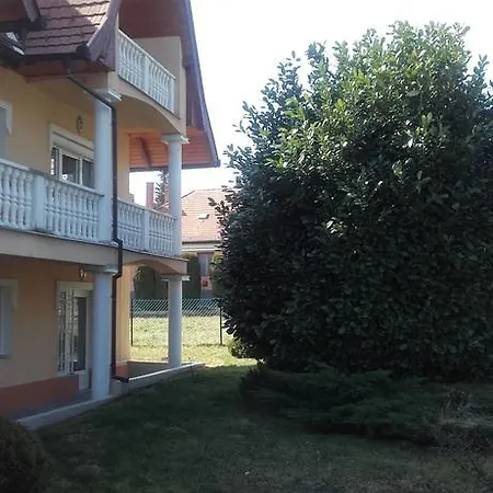 Daire Attila Vendeghaz